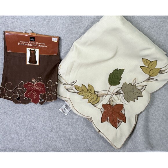 Fall Leaves Table Cloth & Apron Scalloped Cut Out Leaf Embroider Autumn Harvest - Picture 1 of 13